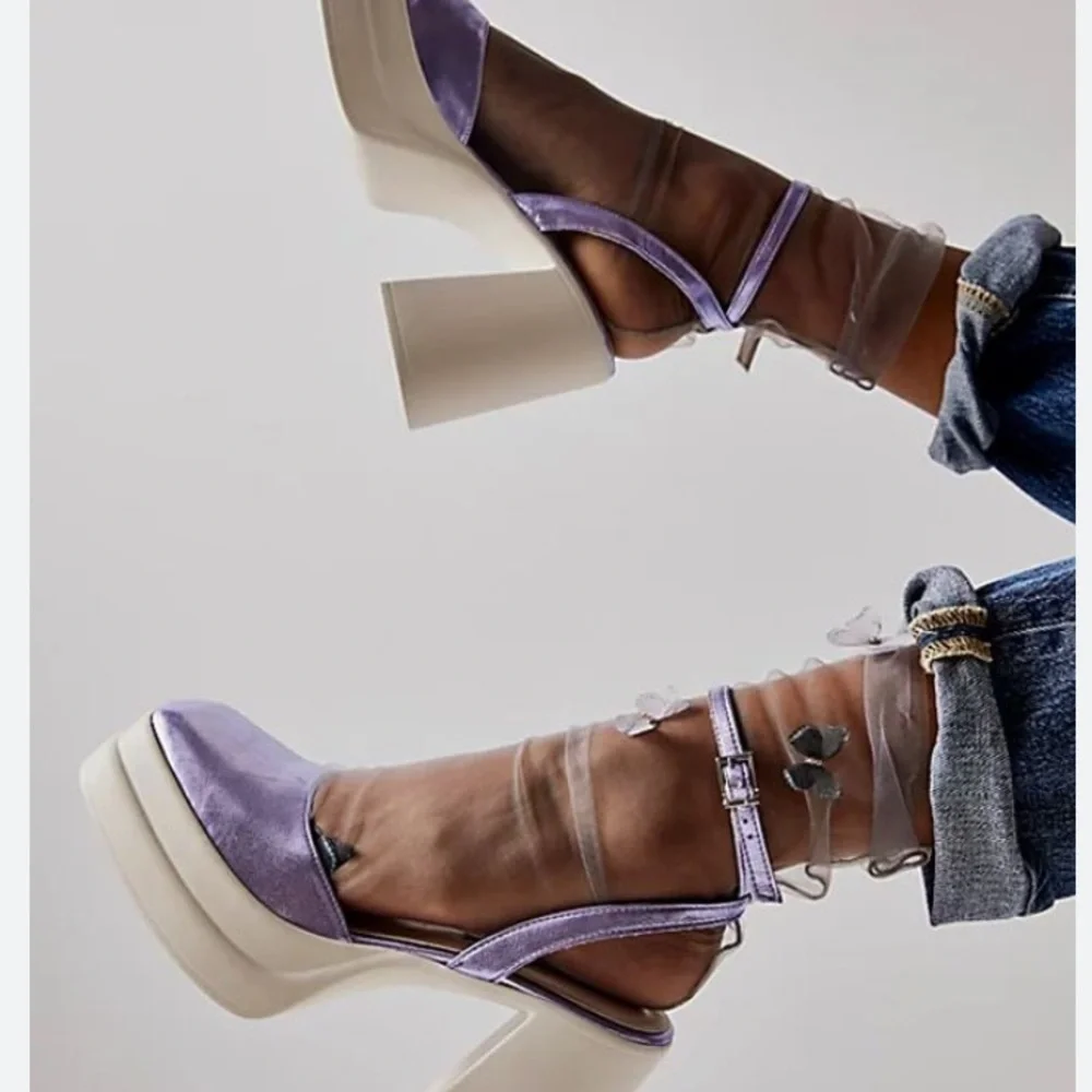 Free people Malik’s Mary Jane platform shoes new without box size Metallic 38